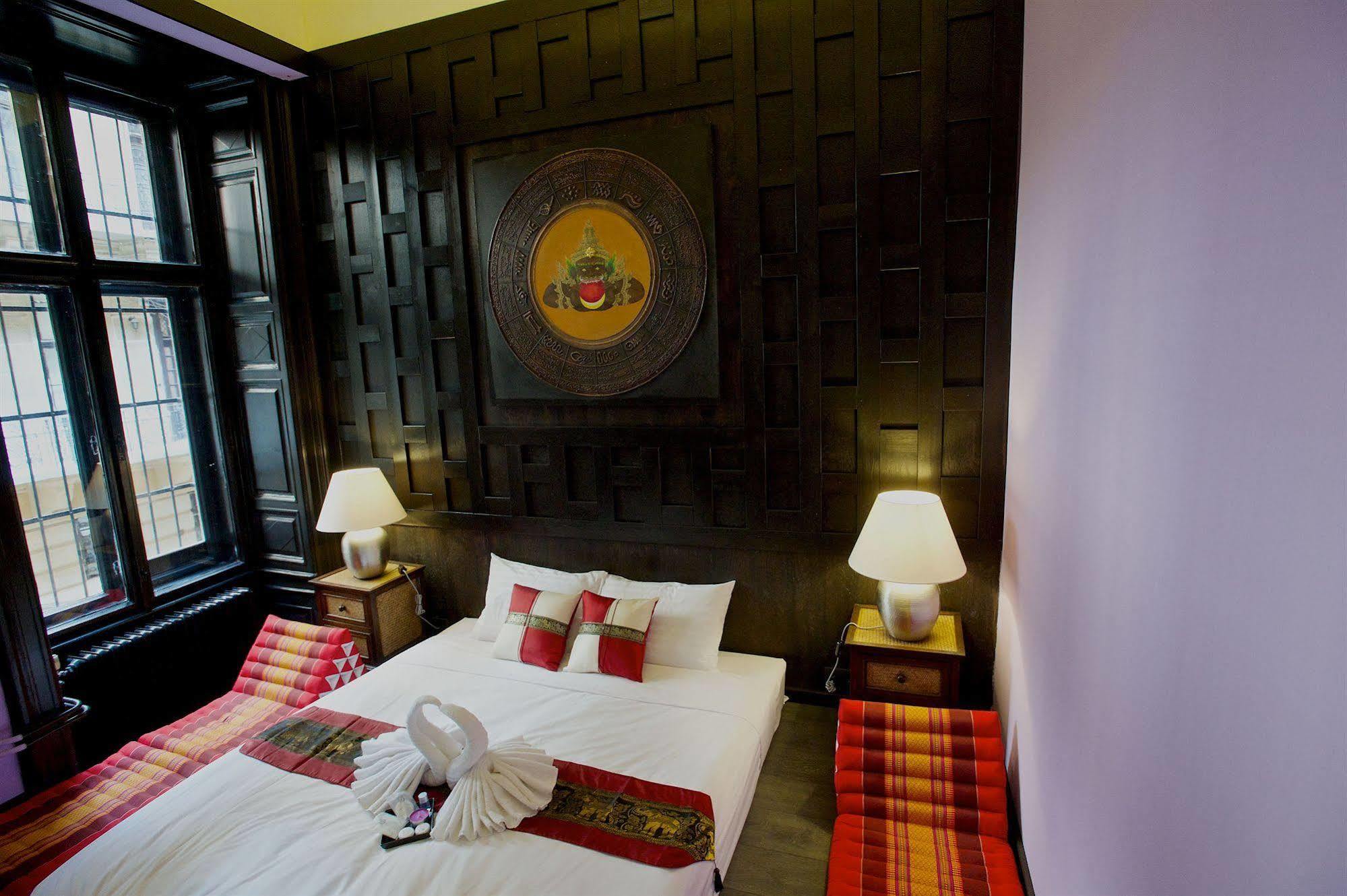 Andrassy Thai Hotel Budapest Exterior foto